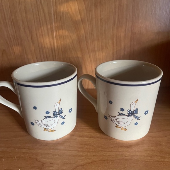 Charming Cream Duck Design Mugs - Picture 2 of 4